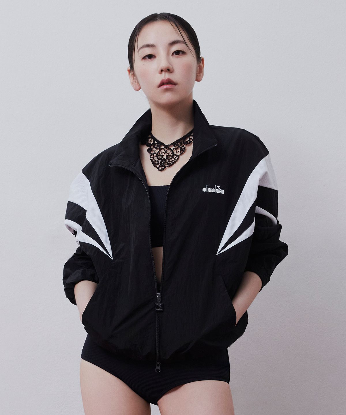 디아도라(diadora) 그랜드슬램 에어리 자켓 BLACK