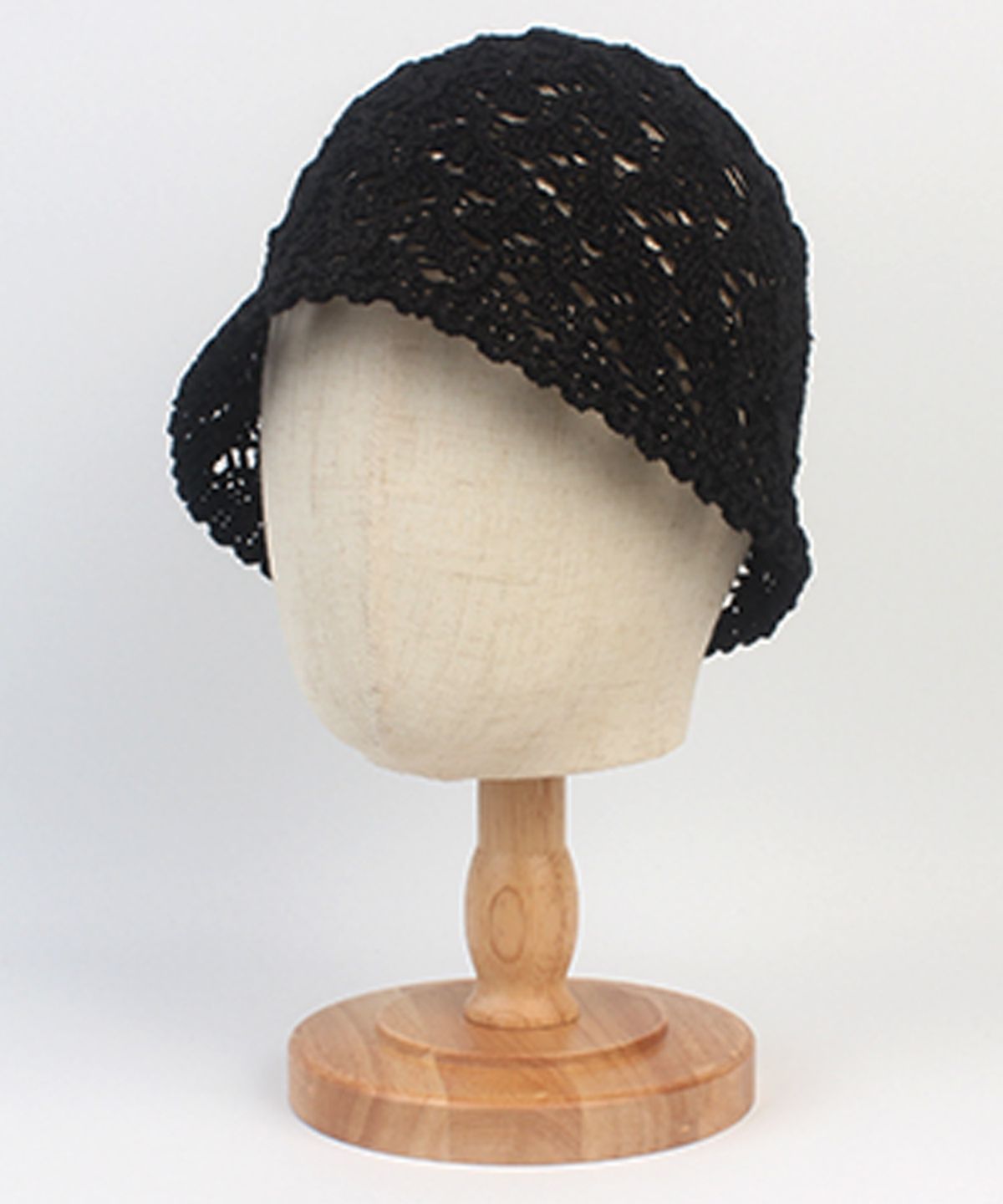 유니버셜 케미스트리(UNIVERSAL CHEMISTRY) Wave Knit Black Bucket Hat 니트버킷햇