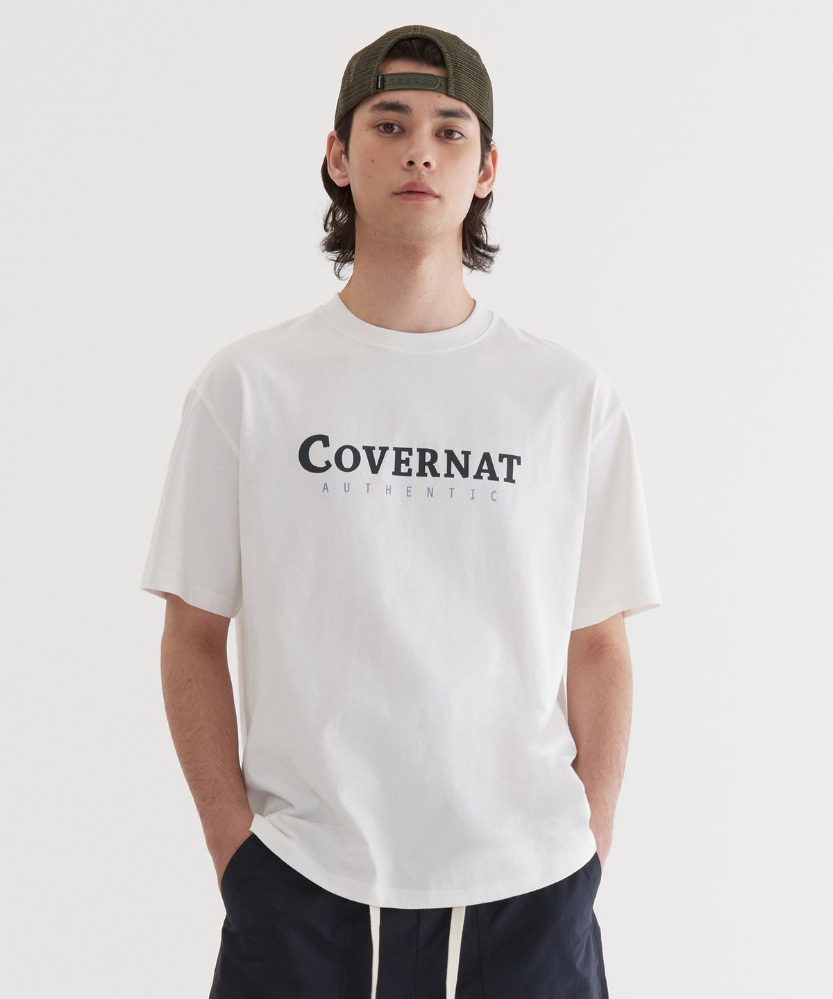 커버낫(COVERNAT) 센터 어센틱 티셔츠 White