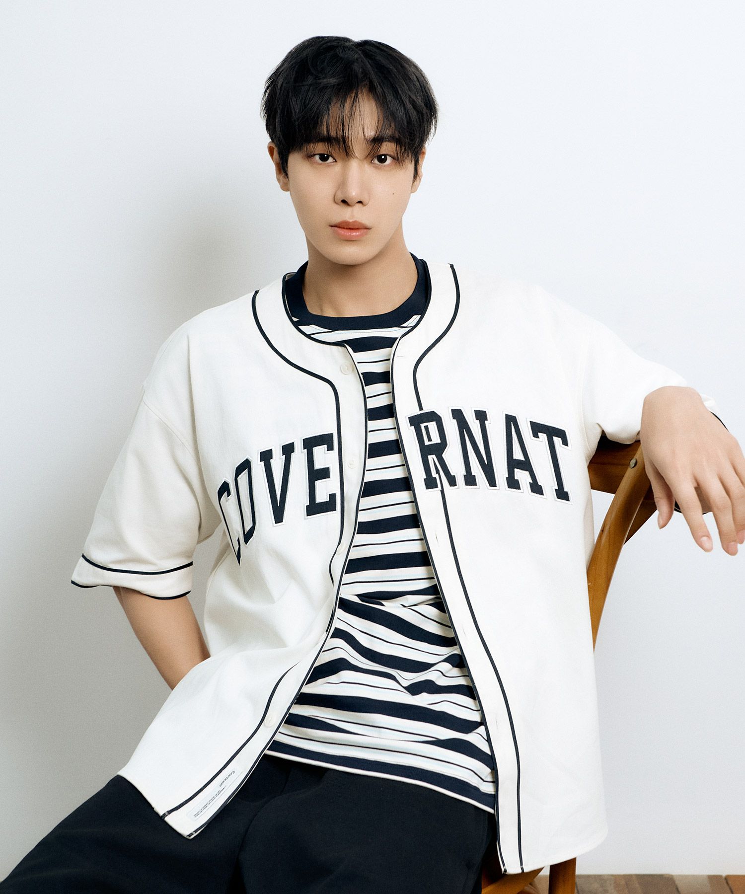 [COVERNAT] Arch Logo Baseball Half Shirt /追跡付 MUSINSA公式 | COVERNAT Arch Logo Baseball Half Shirt Ivory