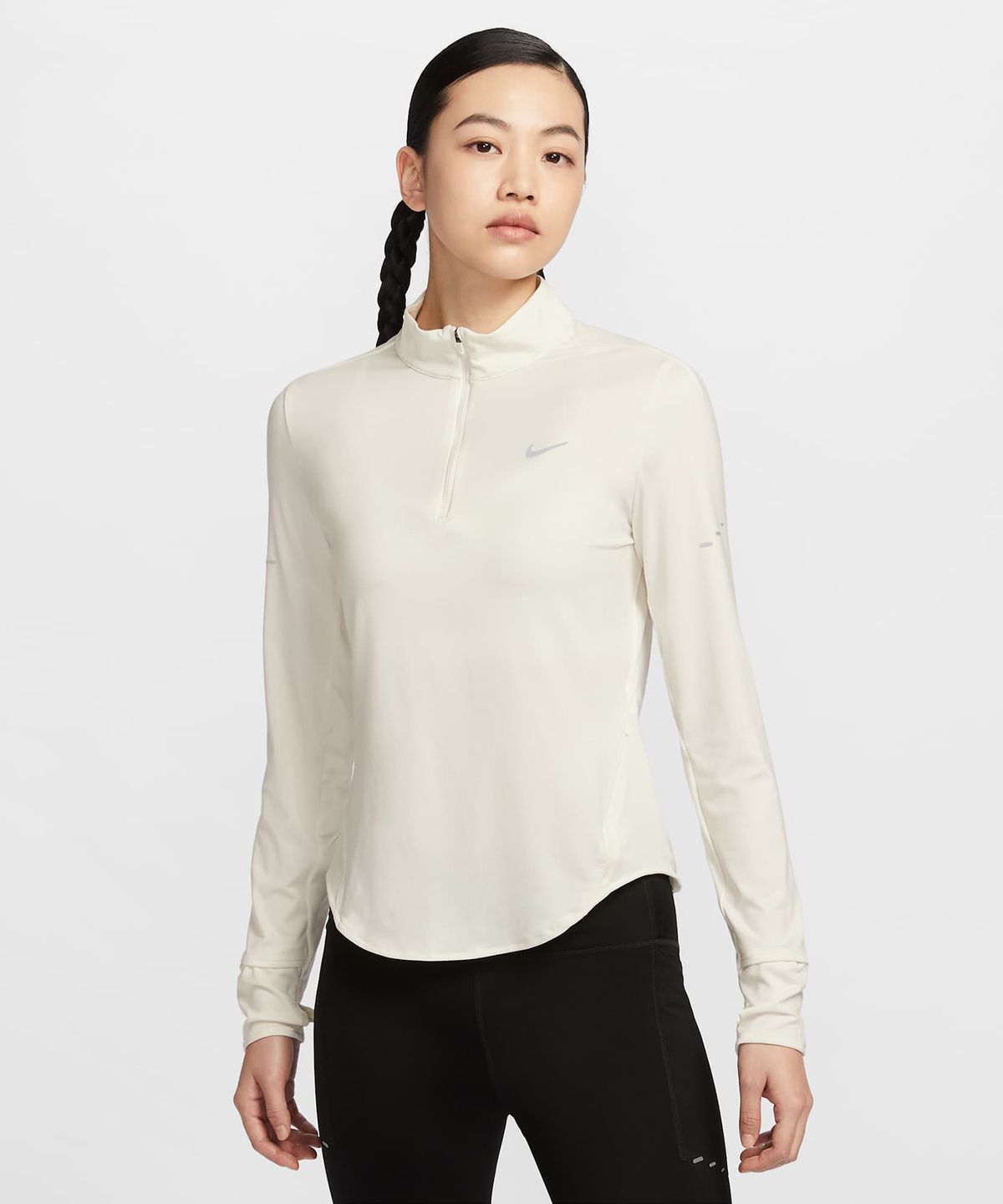 나이키(NIKE) 스위프트 드라이 핏 UV 쿼터집 러닝 탑 W - 세일 / HQ0500-133