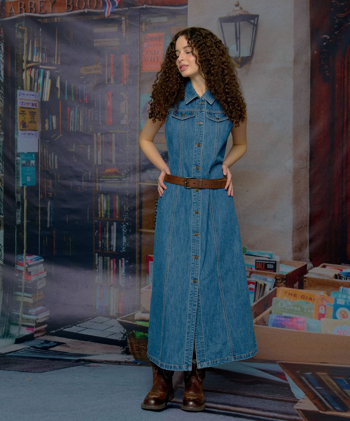 루루서울(LOULOUSEOUL) Classic Denim Sleeveless Dress (Blue)