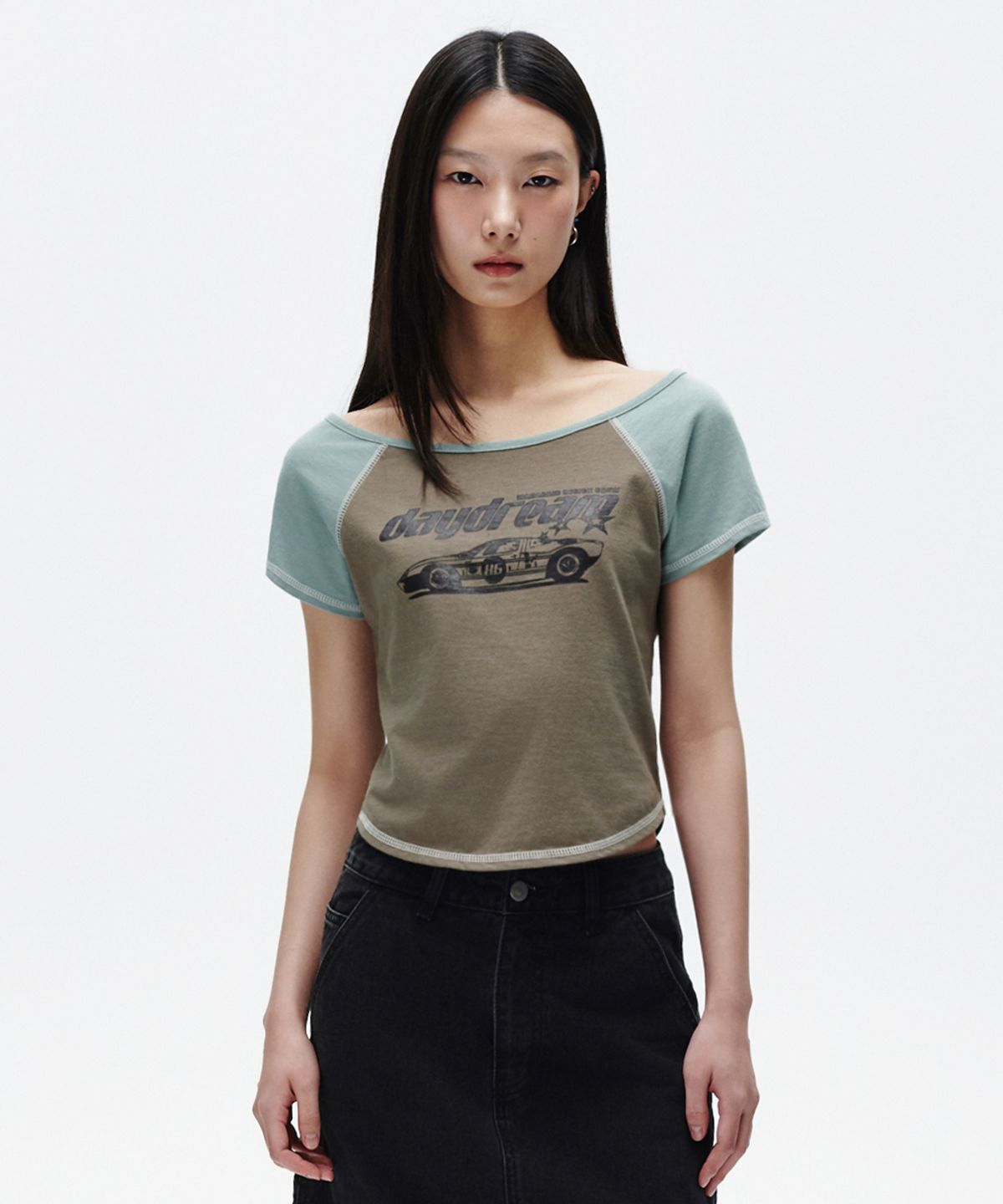 마하그리드(MAHAGRID) OFF SHOULDER RAGLAN TEE KHAKI(MG2FMFT589A)