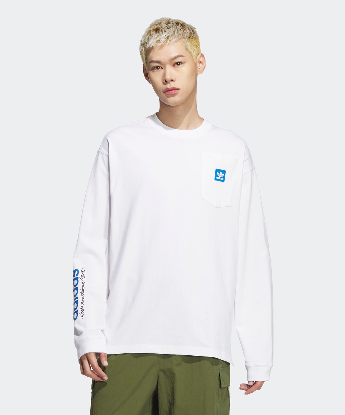 아디다스(ADIDAS) 시티 스케이트 긴팔 티 - 화이트 / JC6833