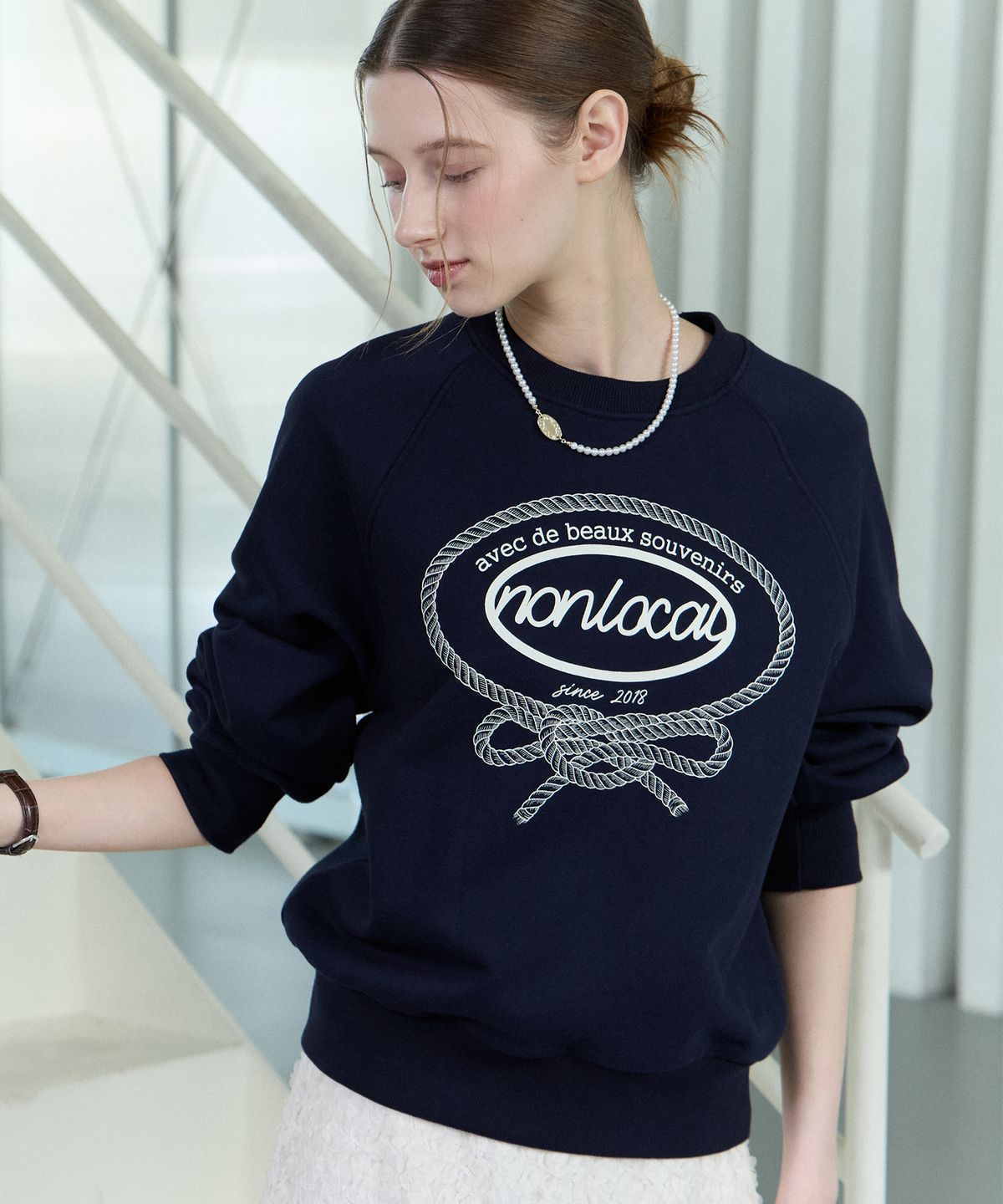논로컬(NONLOCAL) Ribbon Rope Print Sweatshirt - Navy