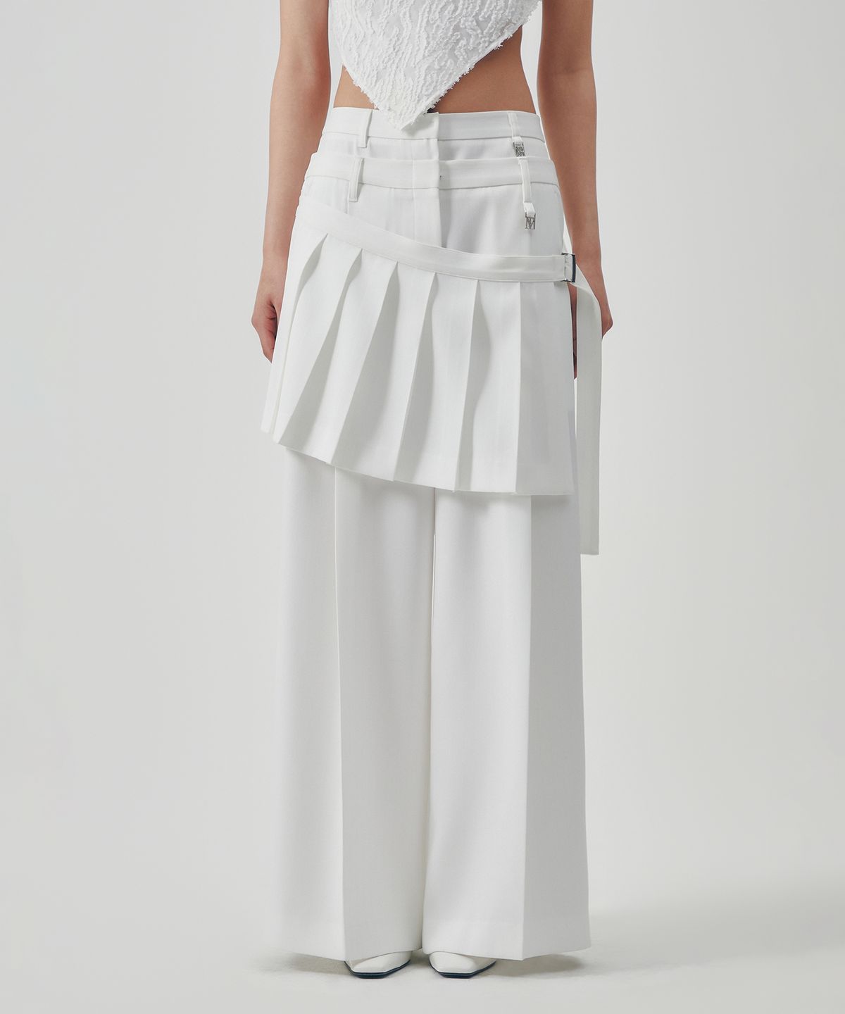 트리밍버드(TREEMINGBIRD) Flowing Pleated Layered Pants [ White ]