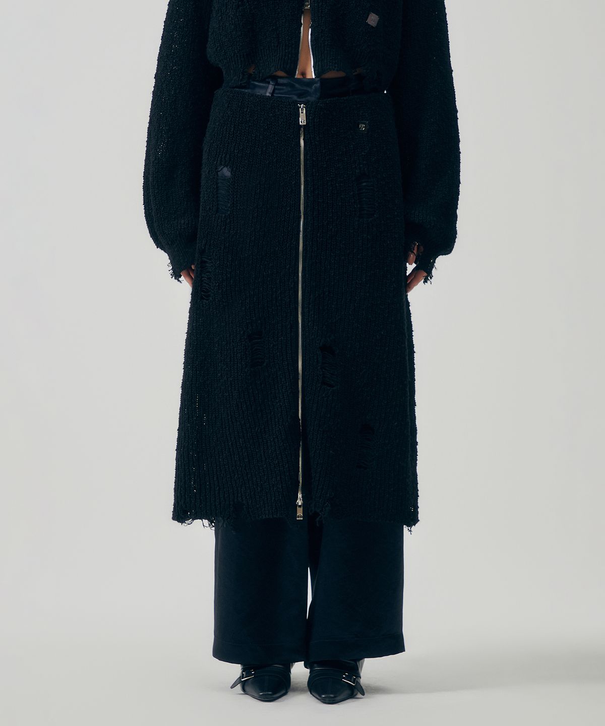 트리밍버드(TREEMINGBIRD) Linksle Texture Knit Set-up Skirt [ Black ]