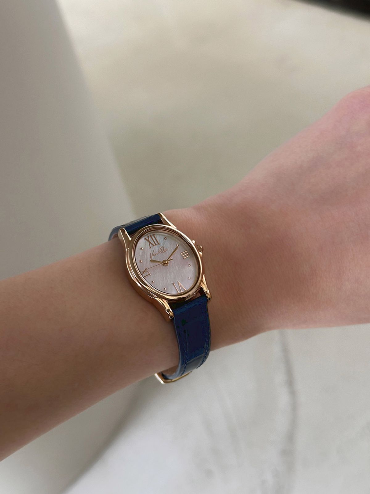 벤앤쿠(VENANDQU) Gem-Rosegold/Opal (Cobalt Navy leather)