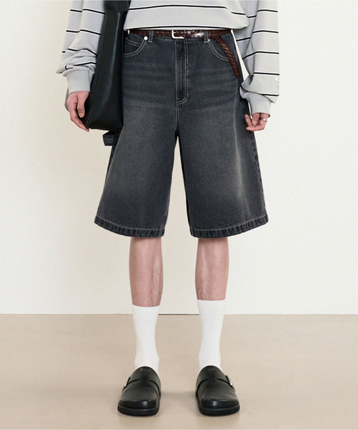 티엔지티(TNGT) Denim Bermuda Pants (Washed Gray) TNPA5E205G2