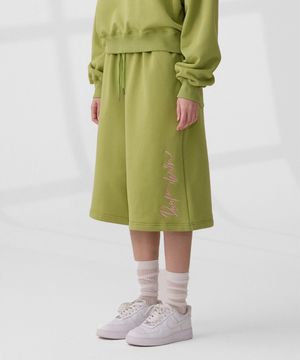 DGDP 사이드 레터링 스웨트 버뮤다 팬츠 올리브그린