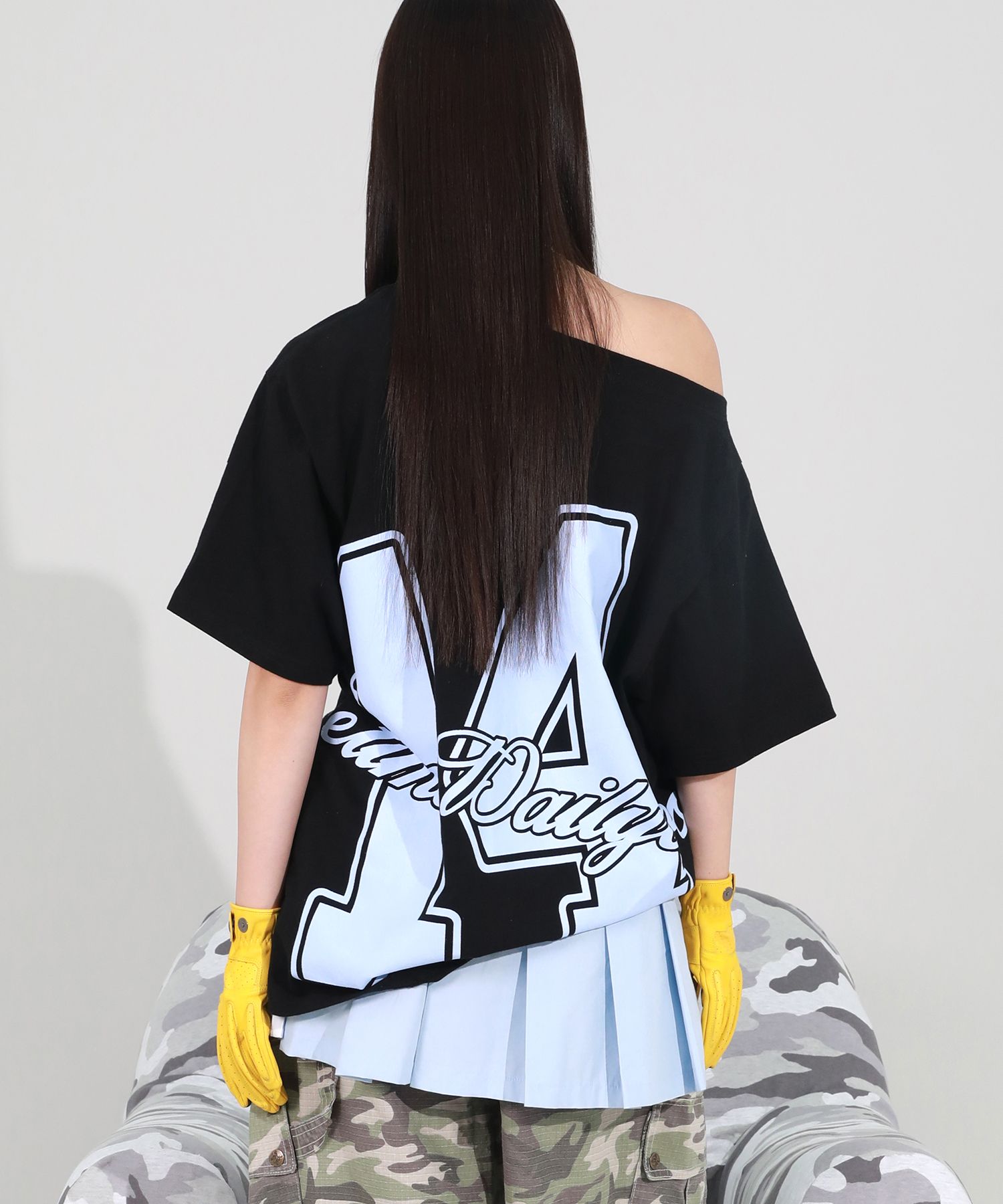 【韓国 NYXX】14 OFF SHOULER TEE MUSINSA | NYXX 14 OFF SHOULER TEE BLACK