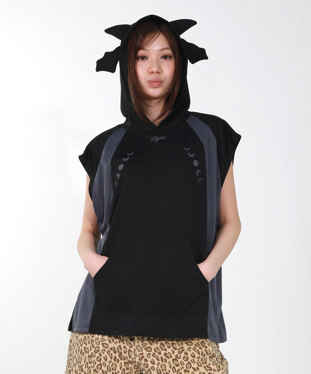 엔와이엑스엑스(NYXX) DEVIL HOODIE VEST BLACK