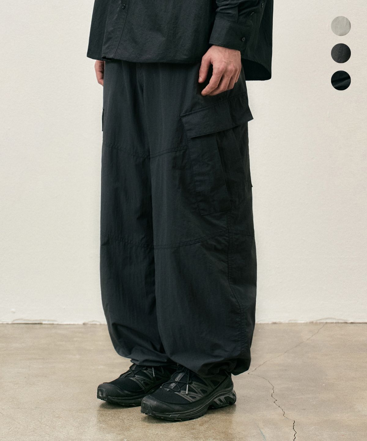 커스텀어클락(COSTUME O’CLOCK) 나일론 벌룬 카고 팬츠 3 COLOR COOSPT242