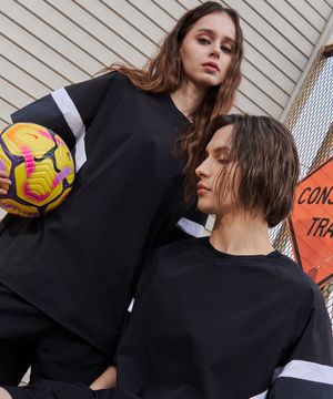 풋볼 시그니쳐 컬러블록 나일론 숏슬리브 블랙 GA5621 BK