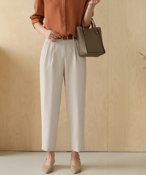 투핀턱 세미 배기 슬랙스