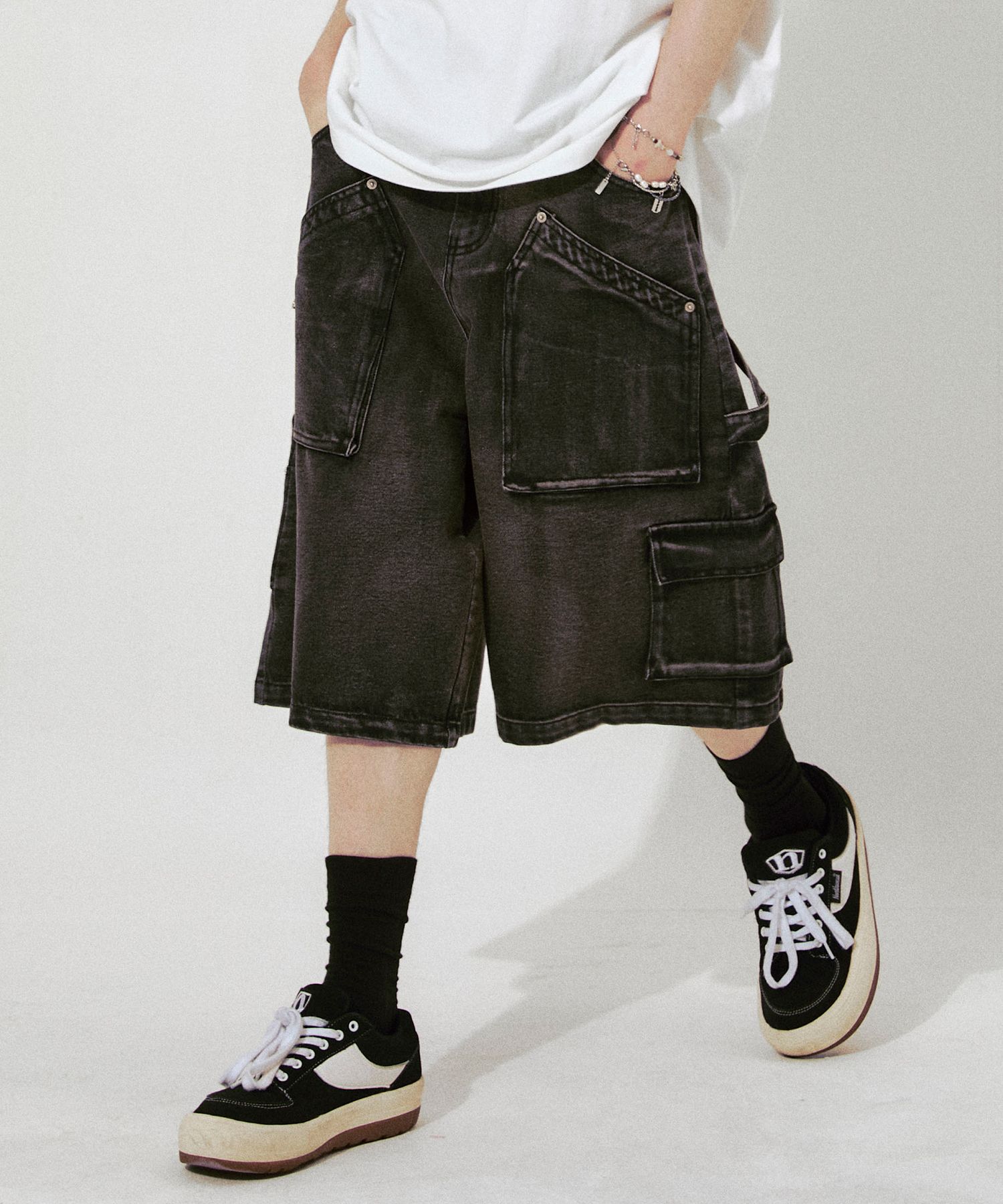 【SATIIIZ】Oldie Carpenter Bermuda Denim Pants $_12.JPG?set_id=880000500F