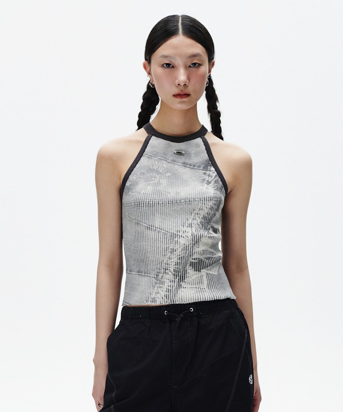 마하그리드(MAHAGRID) DENIM PRINTED HALTER KNIT GREY(MG2FMFK617A)