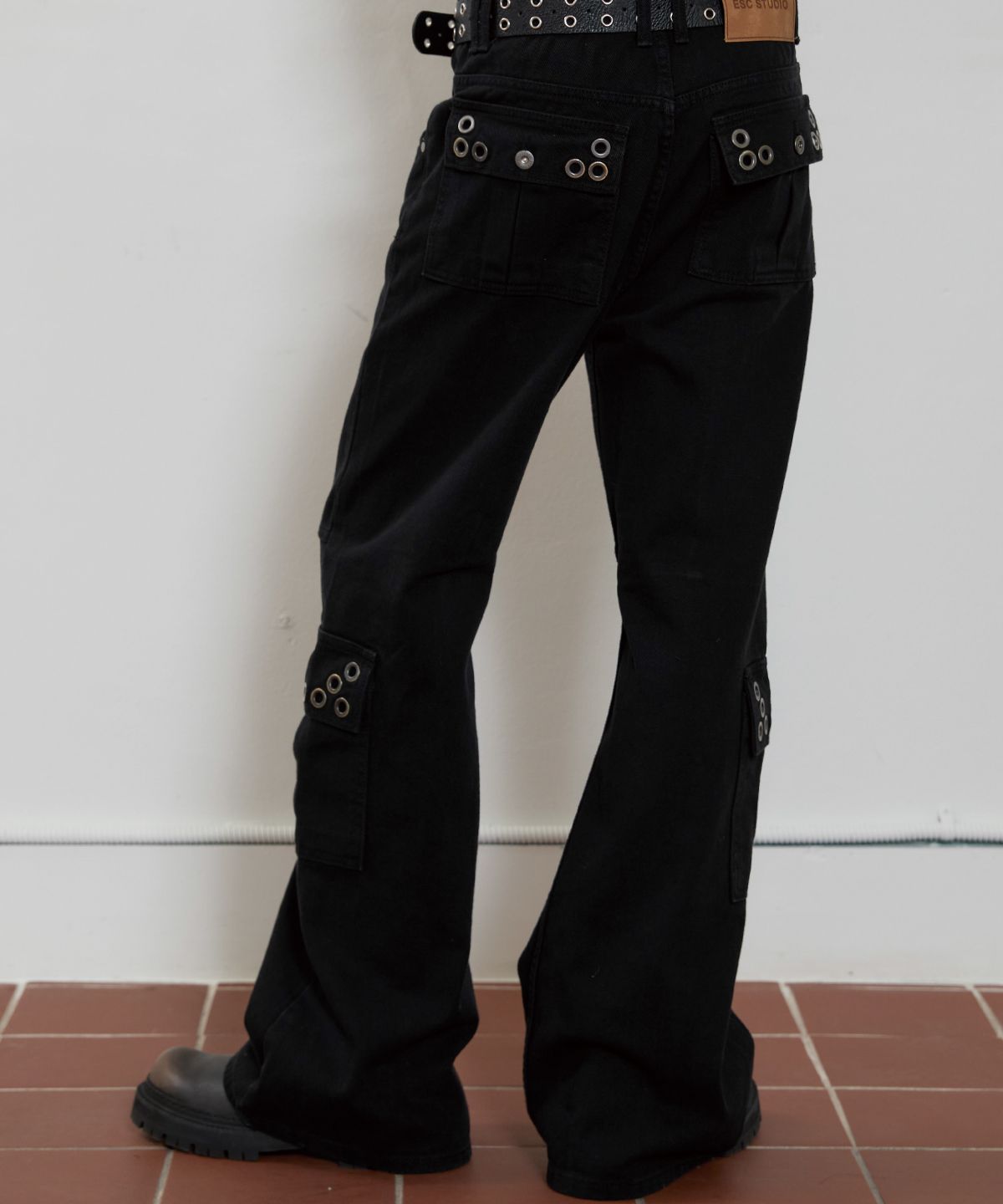 【ESC STUDIO】25SS★ eyelet denim bootcut pants MUSINSA | ESC STUDIO eyelet denim bootcut pants(black)