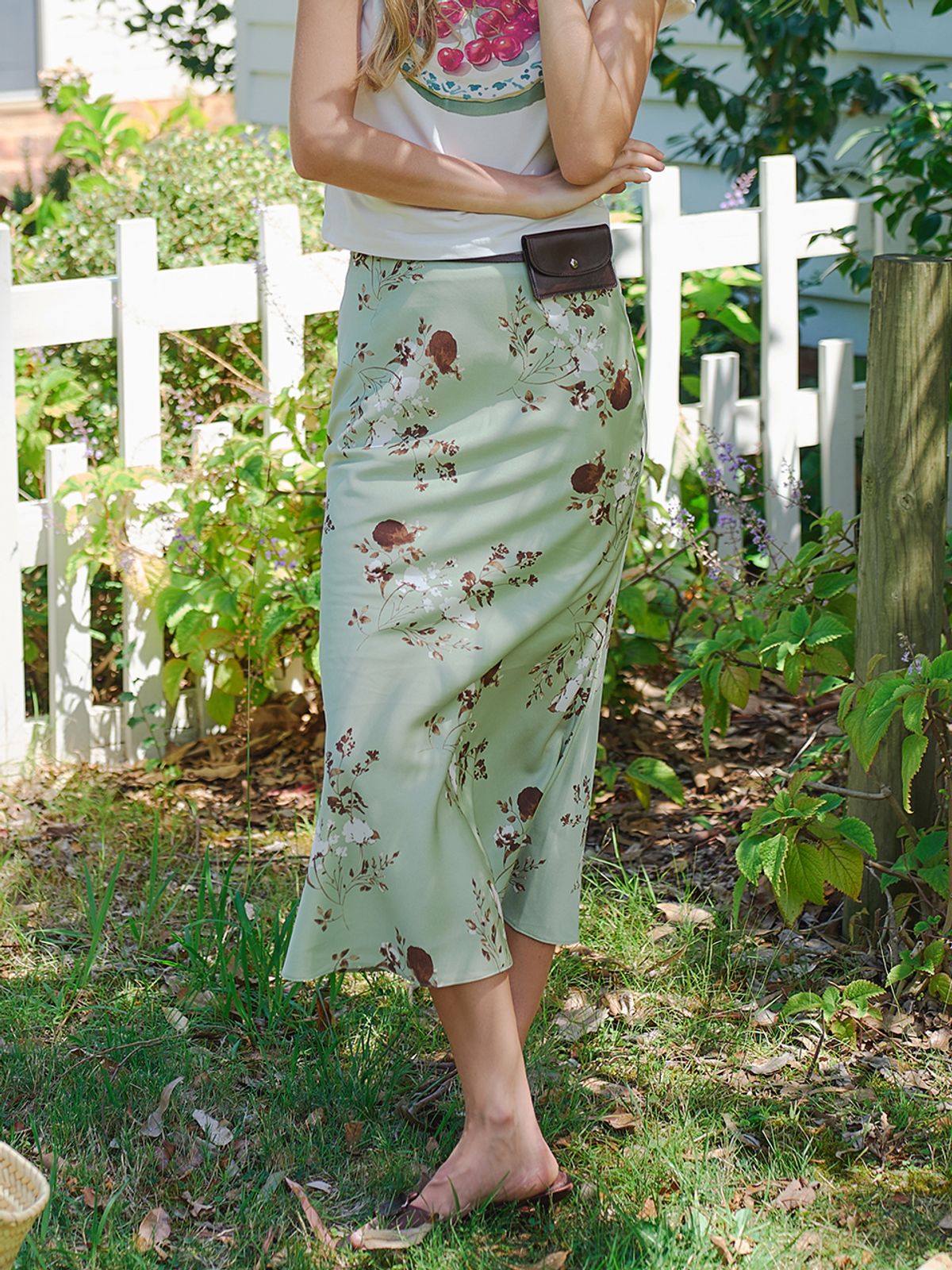 랭앤루(LANGNLU) DELILAH Satin Long Skirt(딜라일라)_LIGHT GREEN