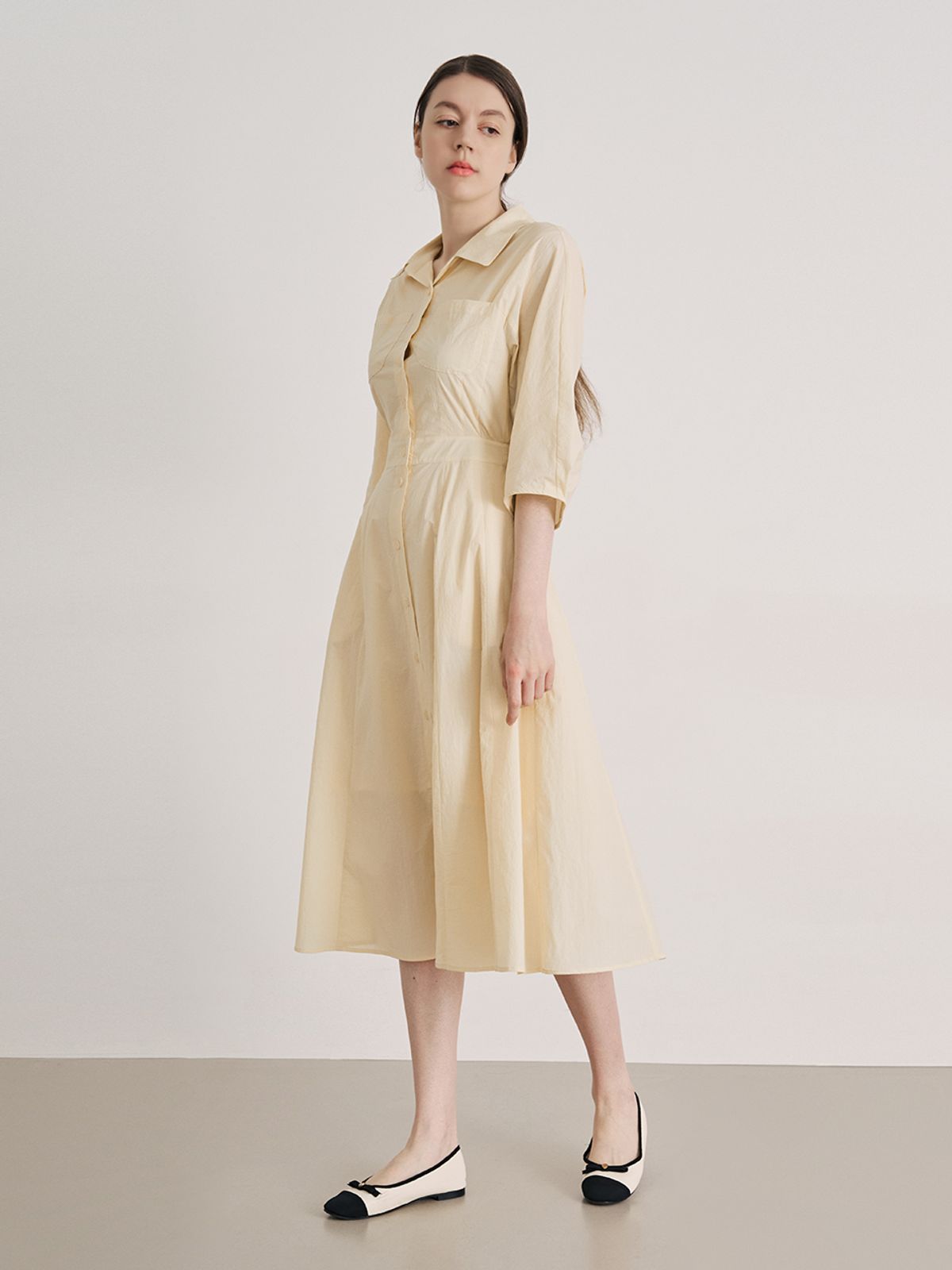 브이엔와이스튜디오(VNYSTUDIO) 3 quarter A-line shirt tape one piece_YA5OPN6