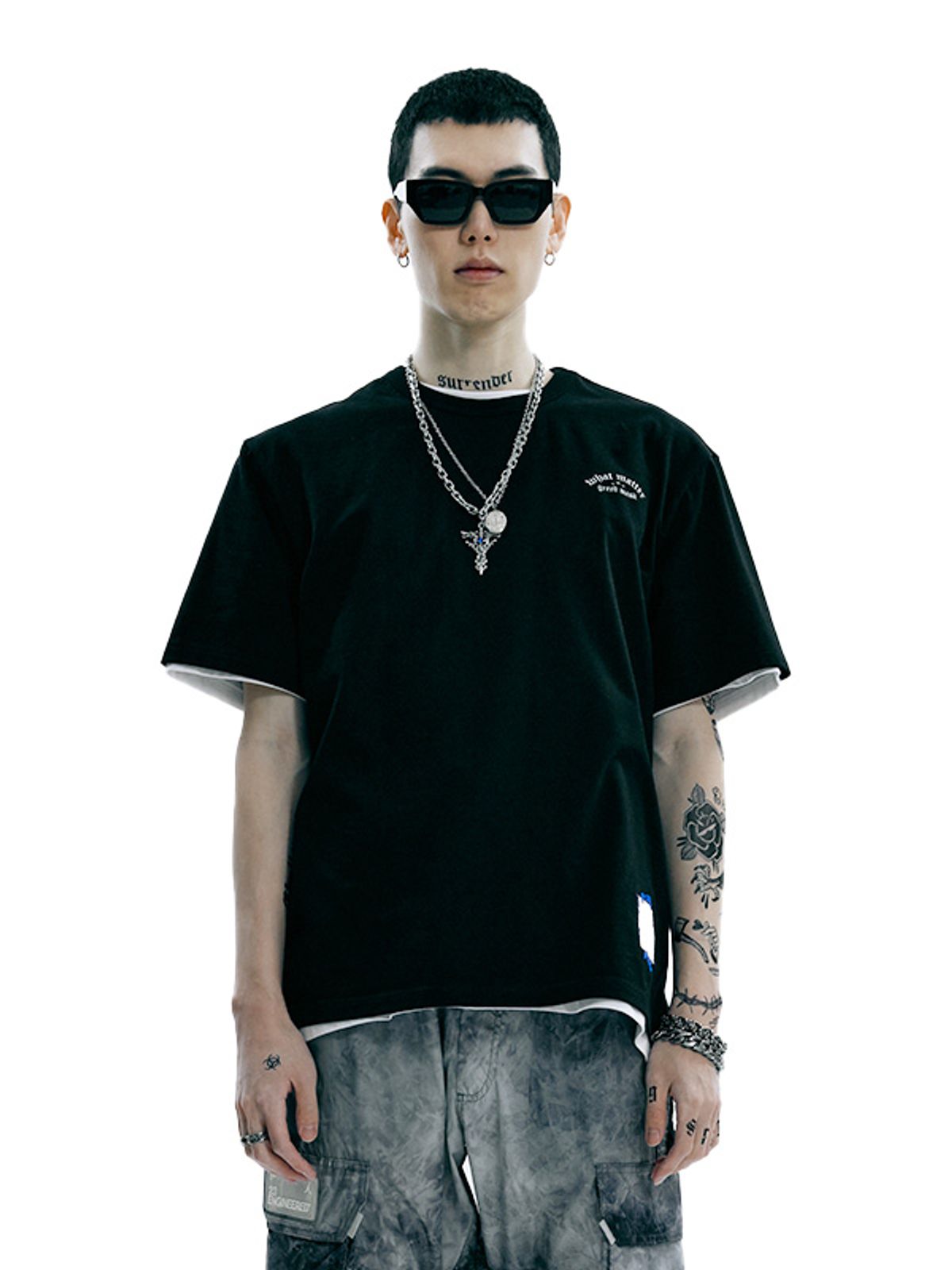 아워포켓츠(OURPOCKETS) 그리드 왓 매터 티셔츠(Z블랙)
