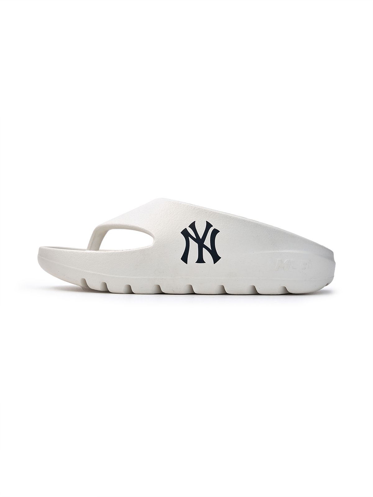 엠엘비(MLB) 스키퍼 플립플랍 NY (White)