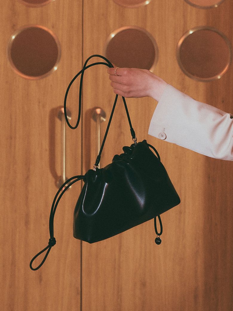 뉴비에누아 크로스 SS_BK (RBYSBC252BKSS)