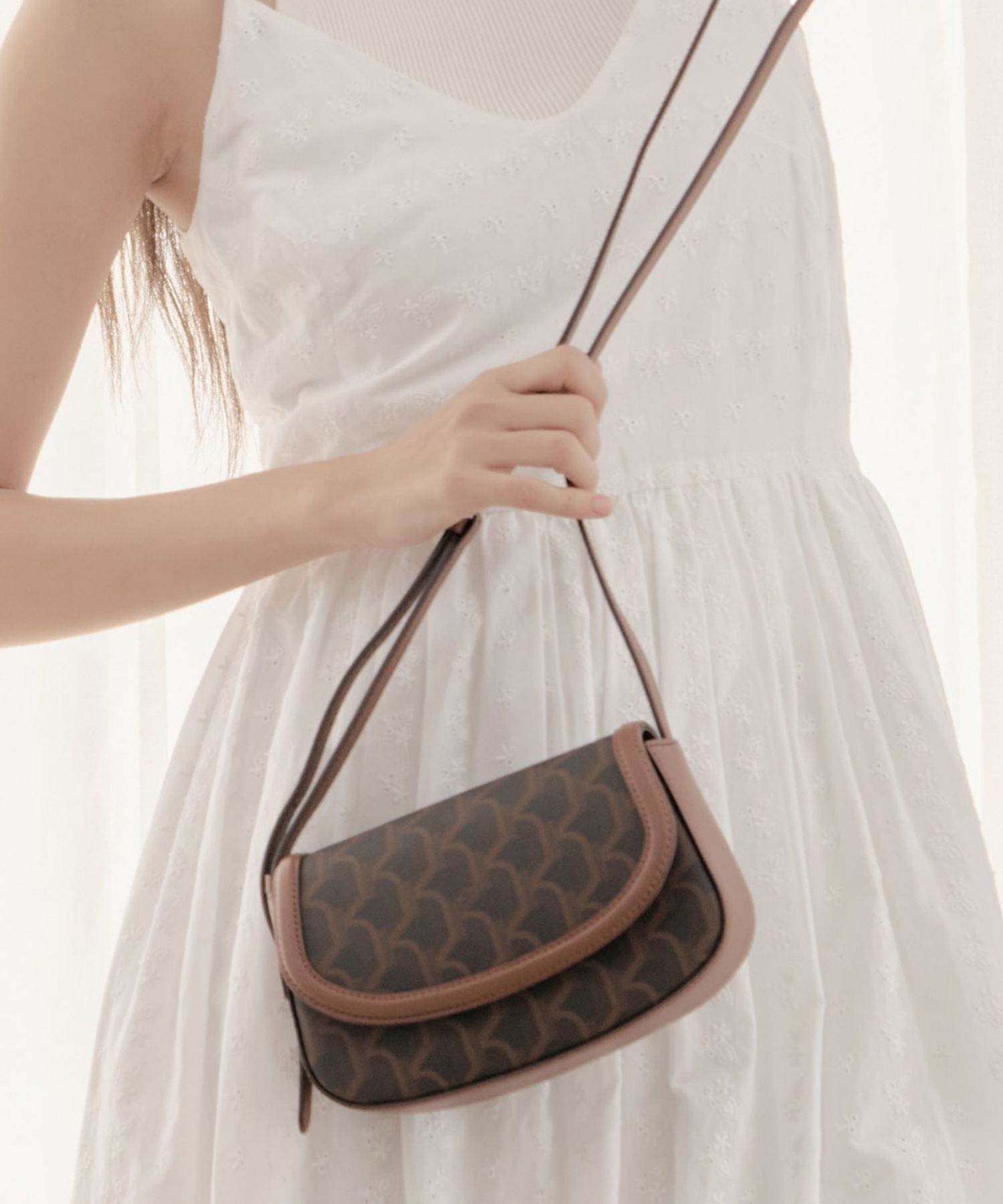 【ROSA.K】Artisan Monogram Flap Cross XS_6color ☆関税込み☆ MUSINSA | ROSA.K Artisan Monogram Flap Cross XS_SK