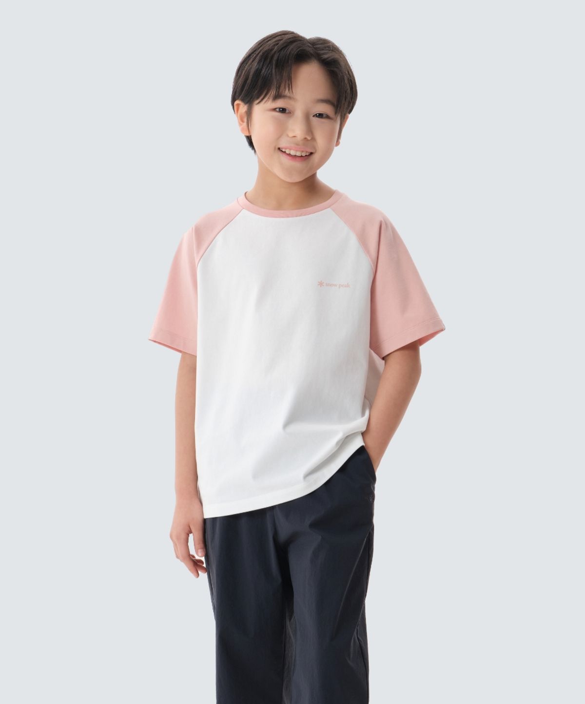 스노우피크 어패럴 키즈(SNOWPEAK APPAREL KIDS) 키즈 에어로쿨 배색 반팔 티셔츠 (S25MKFTS96) Light Pink