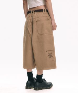 아플리케 포켓 코튼 버뮤다팬츠  - 베이지