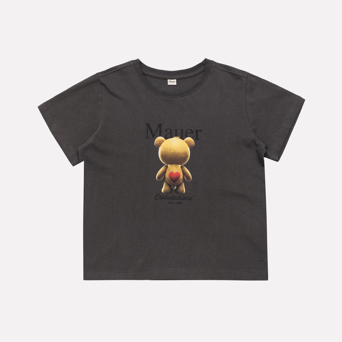 마우어(MAUER) MAUER BER-BEAR GRAPHIC CROP TEE (CHACOAL GREY)