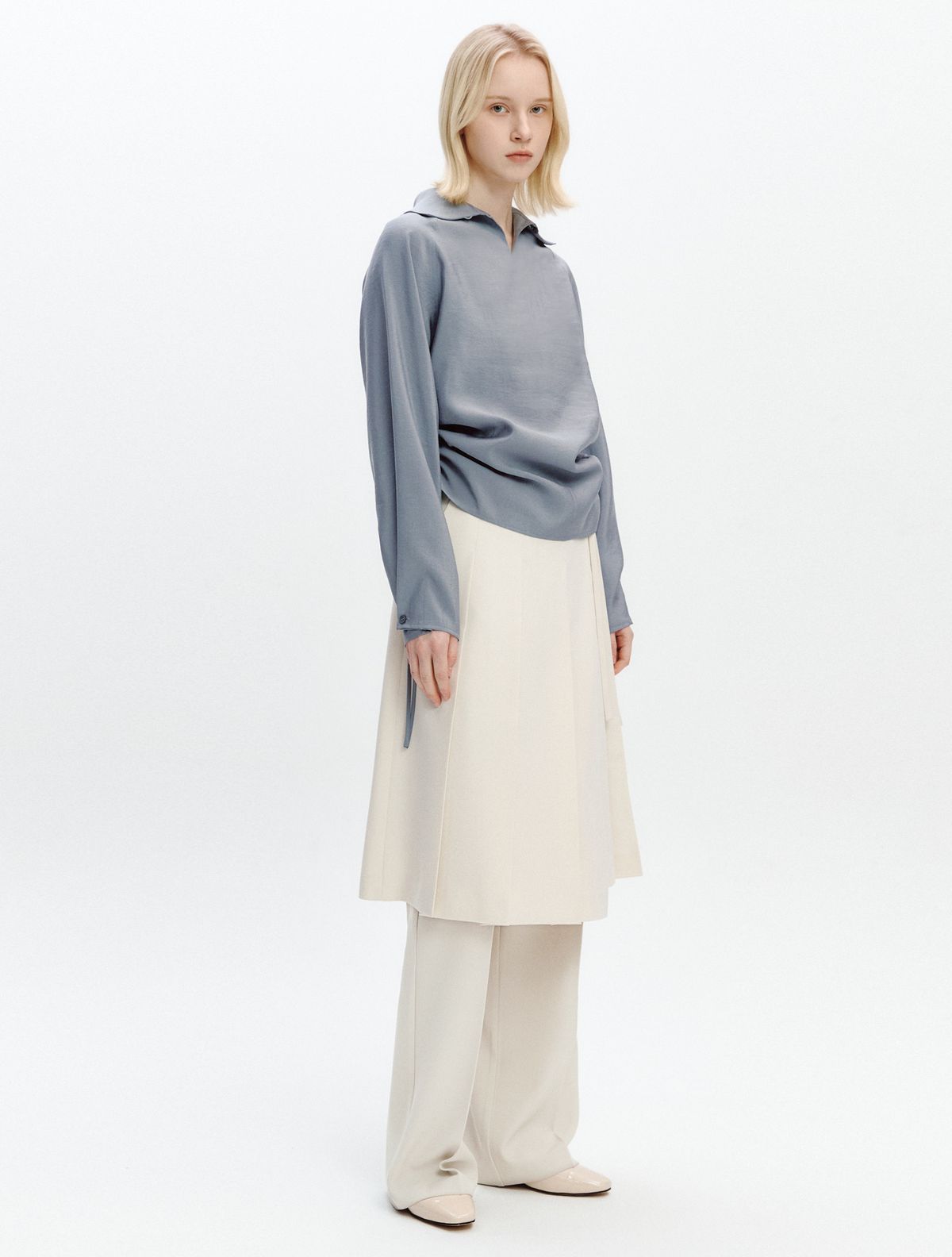 그레이데시온(GRAYDATION) Side Strap High Neck Blouse GRAY