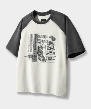 래글런 배색 피그먼트 아트웍 반팔 티셔츠_크림&블랙