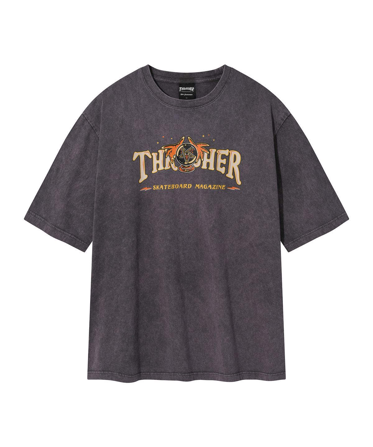 트레셔(THRASHER) 수정구 그래픽 스톤워싱 반팔 티셔츠 차콜
