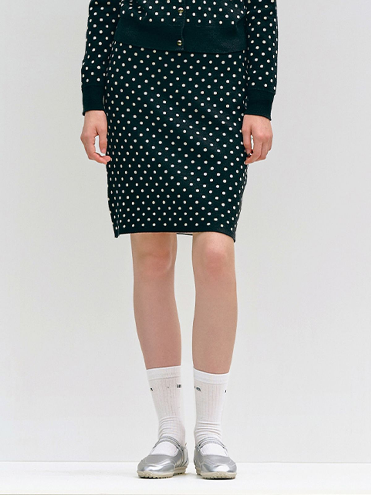 엘유브이엠(LUVM) BASIC DOT SKIRT_DOT