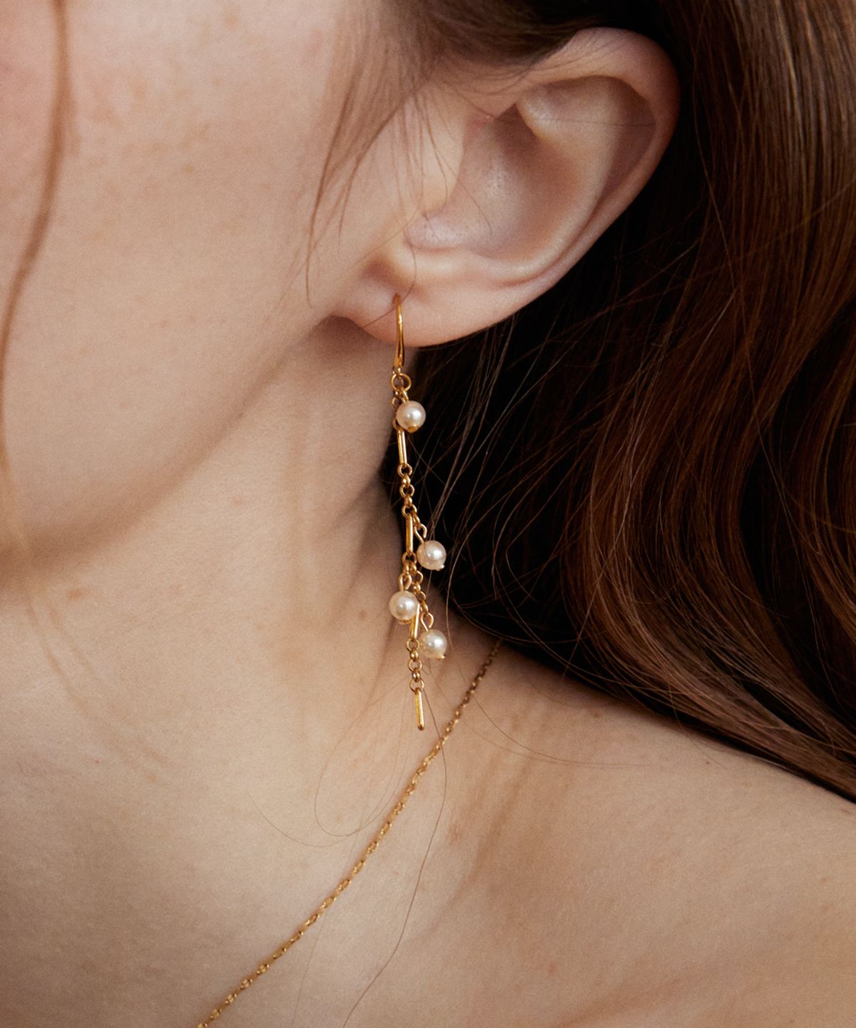 메리모티브(MERRYMOTIVE) Drop pearl chain gold earring