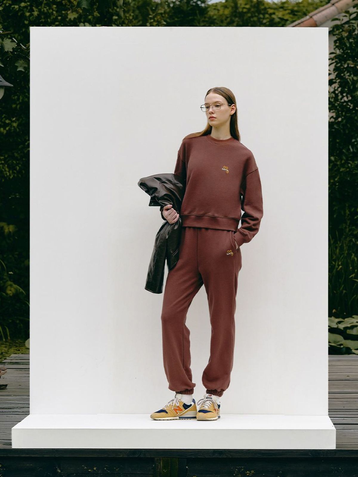 엘유브이엠(LUVM) BASIC SWEATSHIRT_BROWN