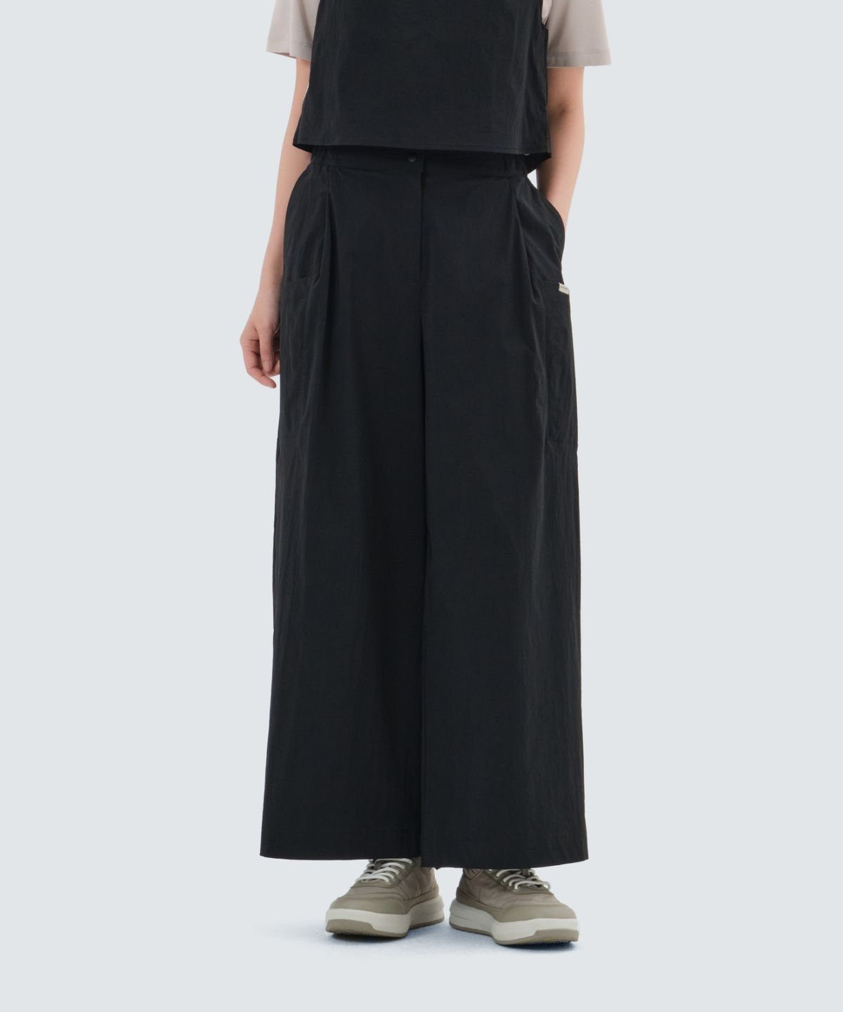 스노우피크 어패럴(SNOWPEAK APPAREL) 루트 여성 와이드 팬츠 (S25MWRPT65) Black