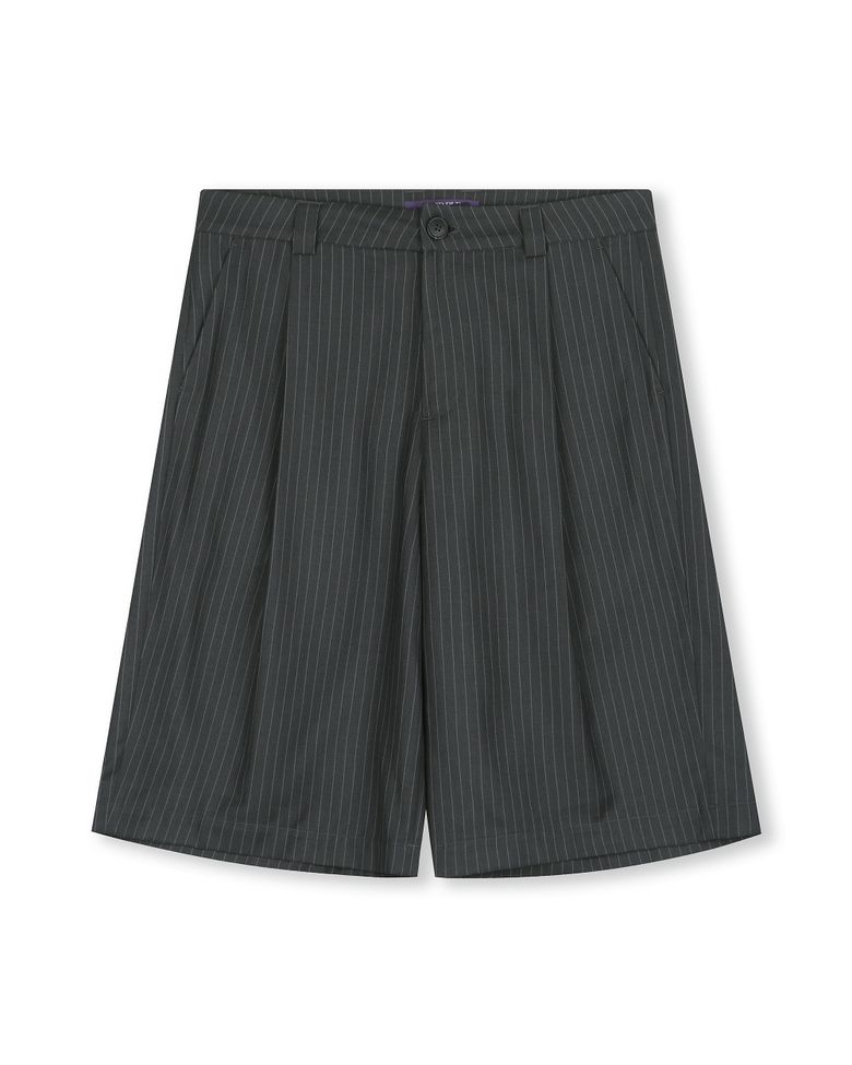 PIN STRIPE BERMUDA SHORTS GREY