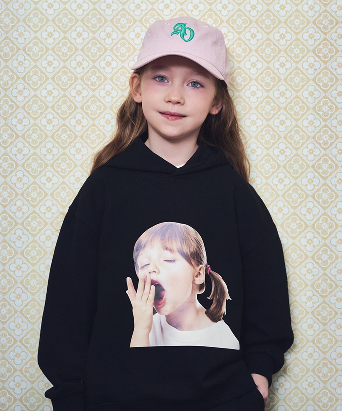 아크메드라비 키즈(acmedelaviekids) KIDS BABY FACE YAWN HOODIE BLACK