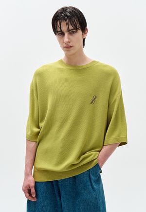 다다이즘 아트워크 크루넥 니트 머스타드 ZH3KT301MU