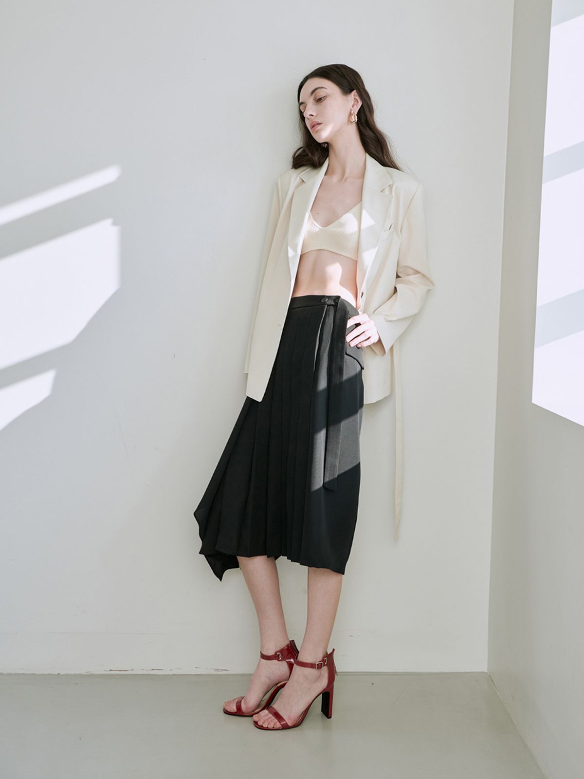 브이엔와이스튜디오(VNYSTUDIO) Outer pleated mix flare bijou decorated Skirt_YA5SRN4
