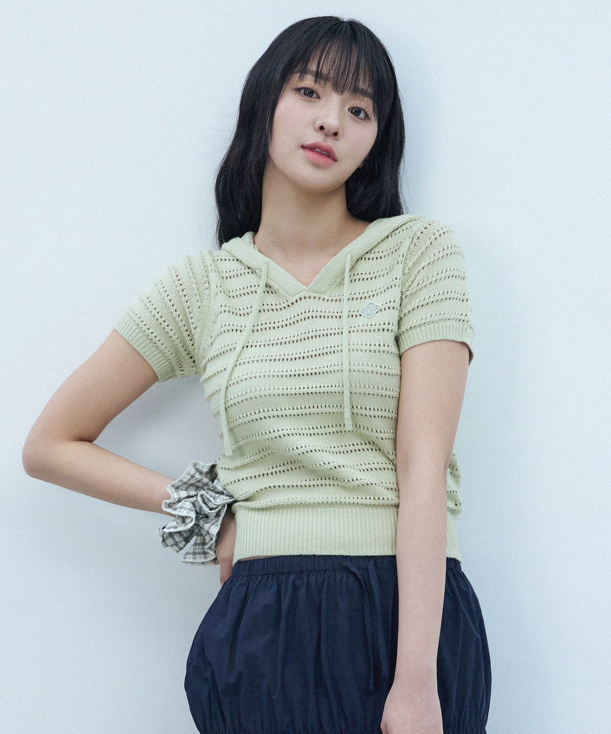 꼬모니노즈(COMONINOZ) W NECK STRING KNIT [YELLOW GREEN]
