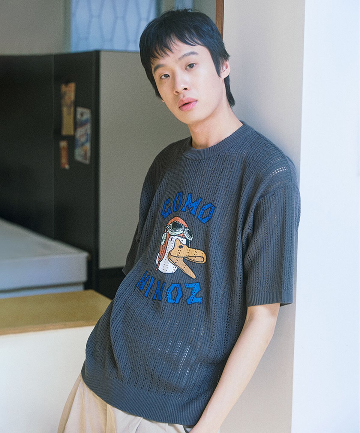 꼬모니노즈(COMONINOZ) SUMMER GRAPHIC KNIT [CHARCOAL]