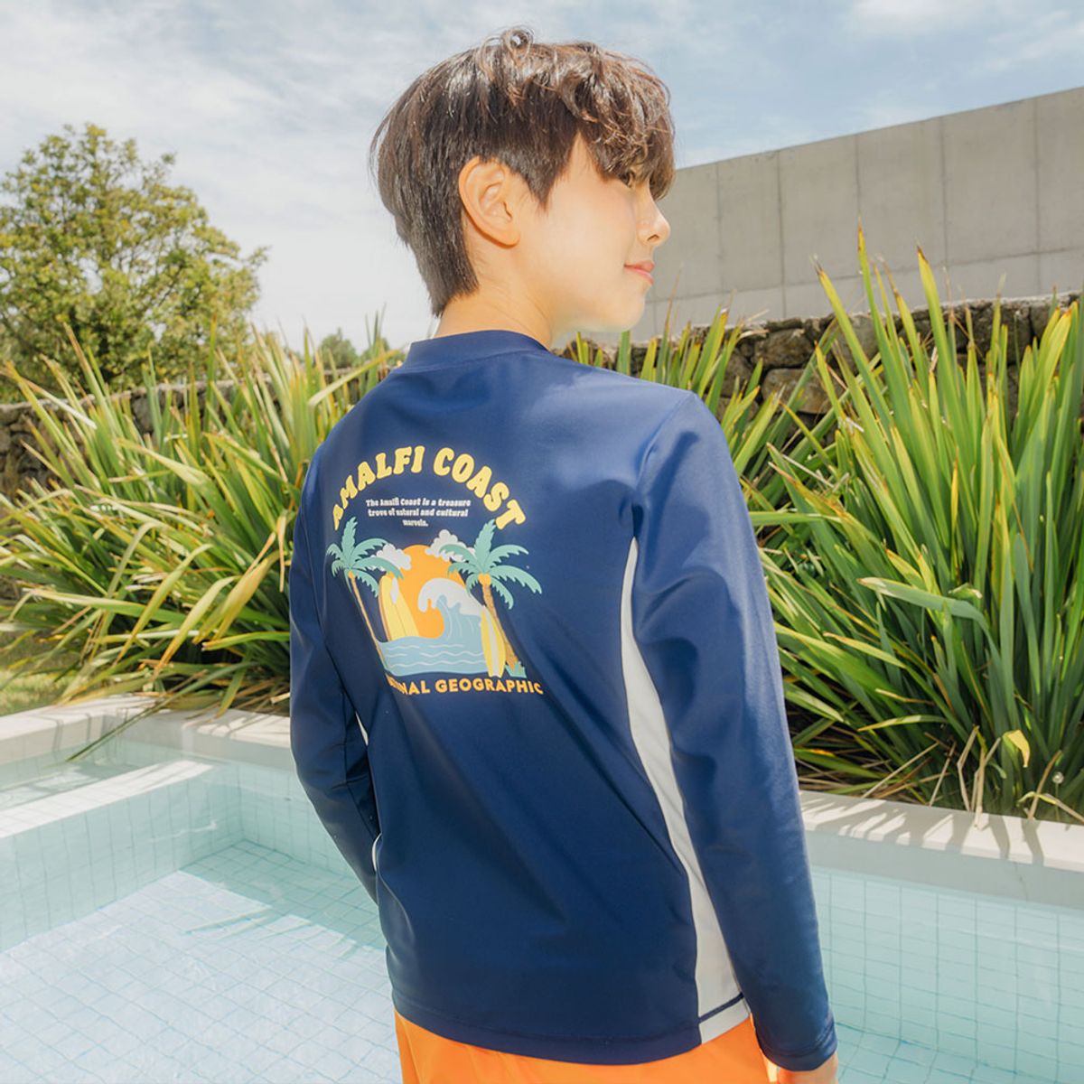 내셔널지오그래픽 키즈(NATIONAL GEOGRAPHIC KIDS) K252URG650 반집업 그래픽 래쉬가드 L/TEE NAVY