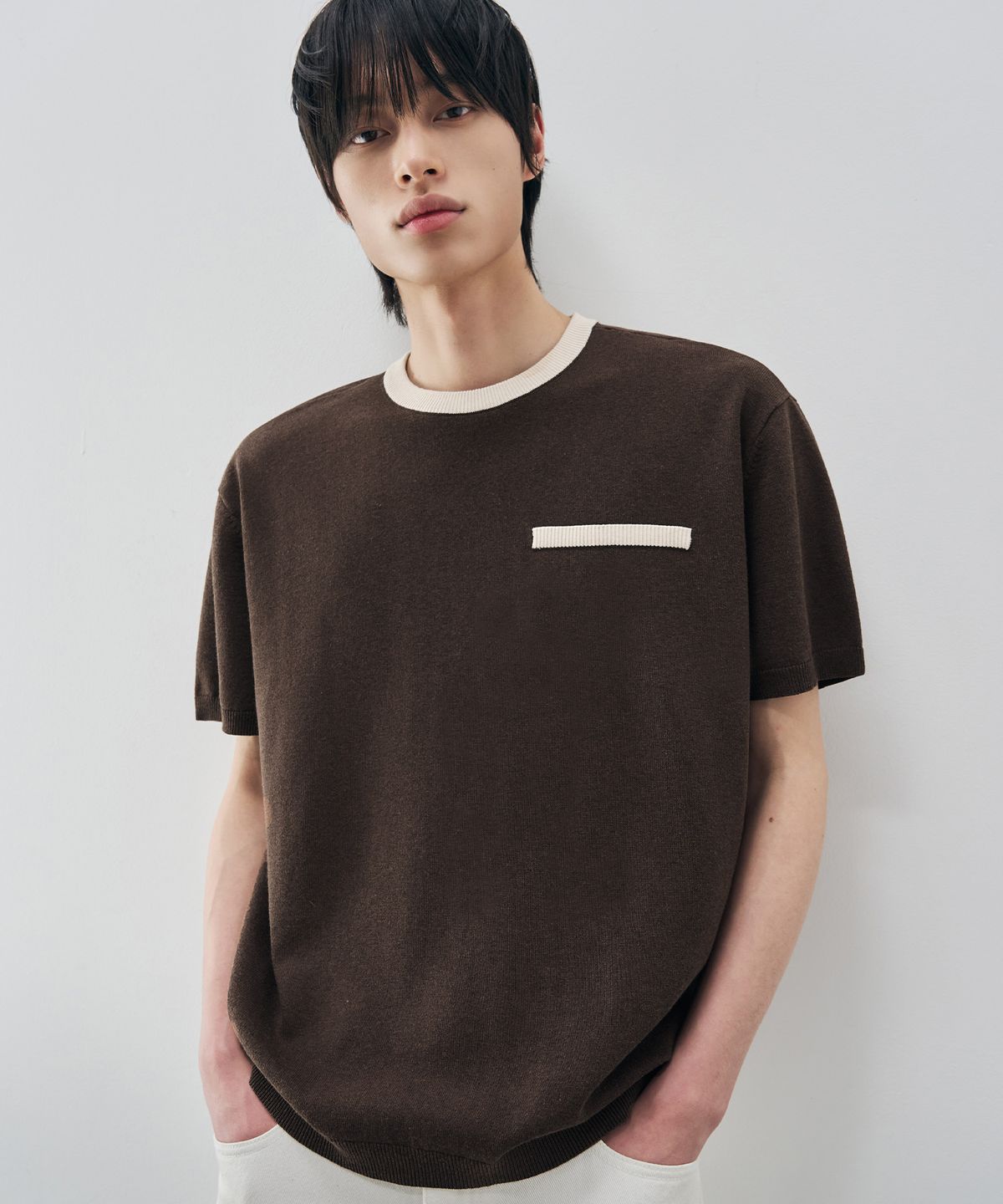 드로우핏(DRAW FIT) 콘트라스트 라운드 하프 니트 [BROWN]