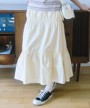 W LONG FRILL SKIRT [CREAM]