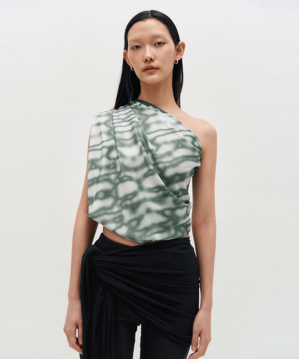 킴지수(KIMZISU) Haze Motif Square Scarf 95 _ GREY