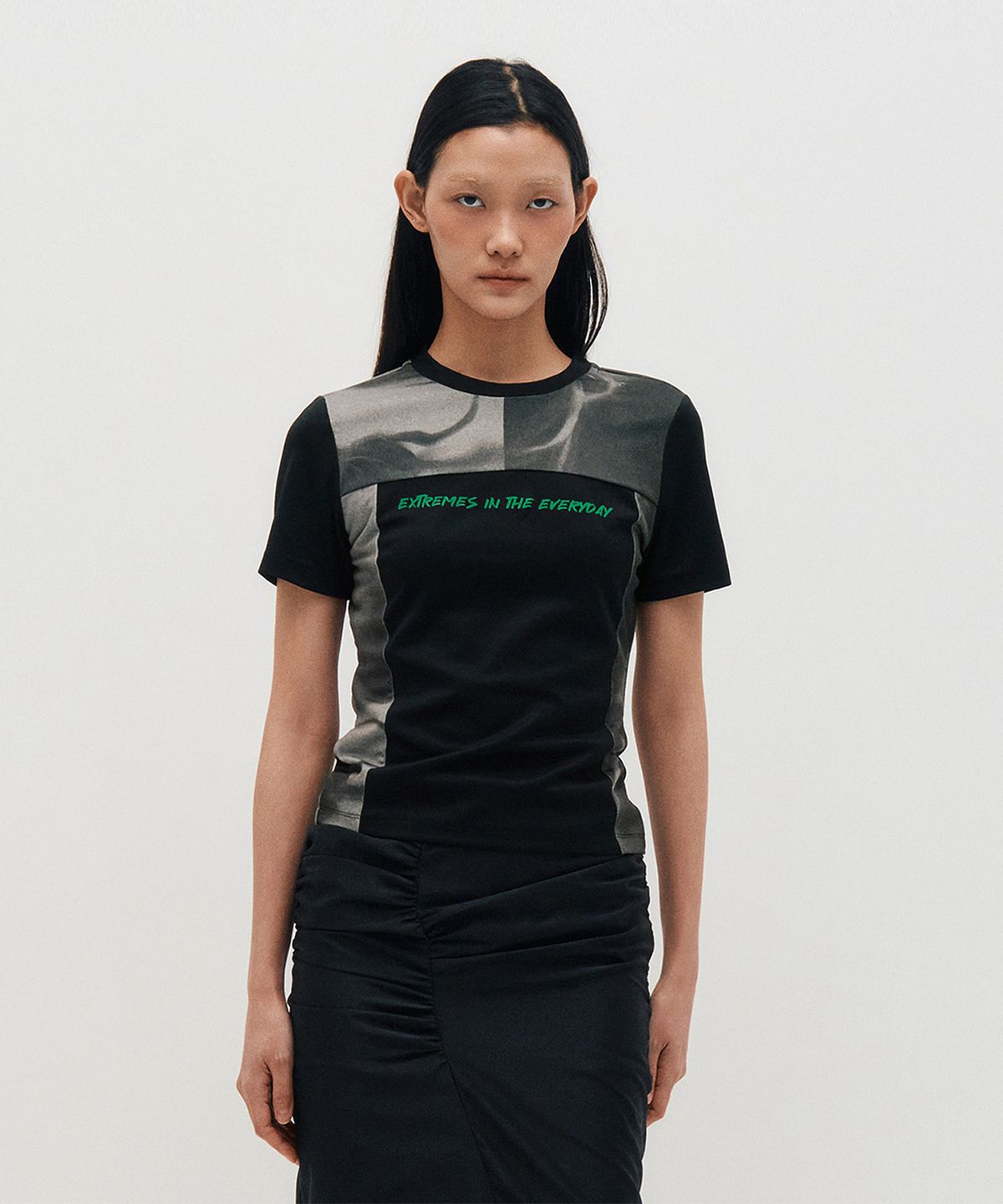 킴지수(KIMZISU) Blocked Graphic SS T-shirt _ BLACK