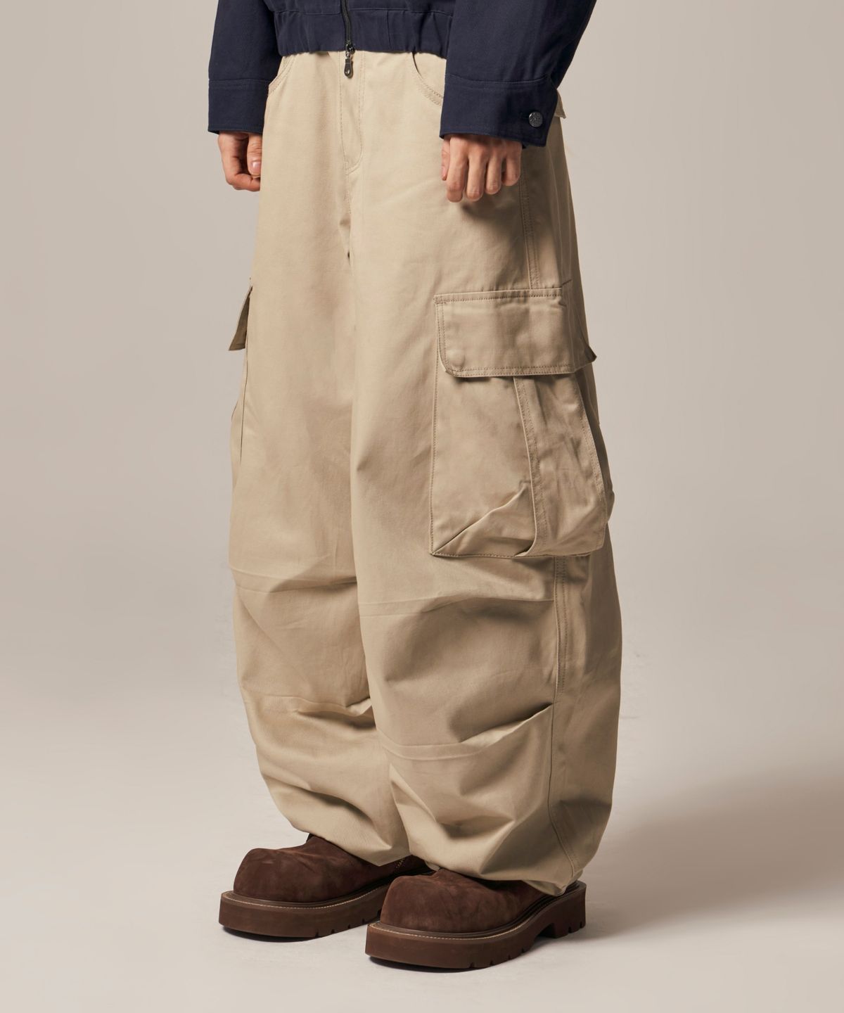아이돈워너셀(IDWS) Andy Twill Balloon Cargo Pants Beige